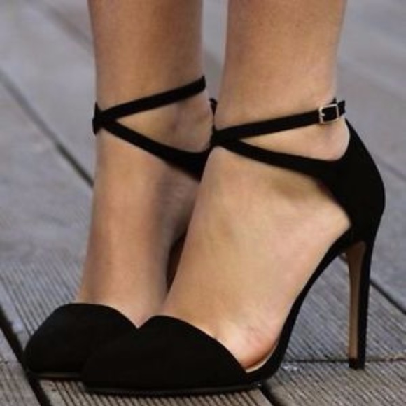 Zara Shoes - SALE🌟Zara Vamp Heels with Ankle Strap